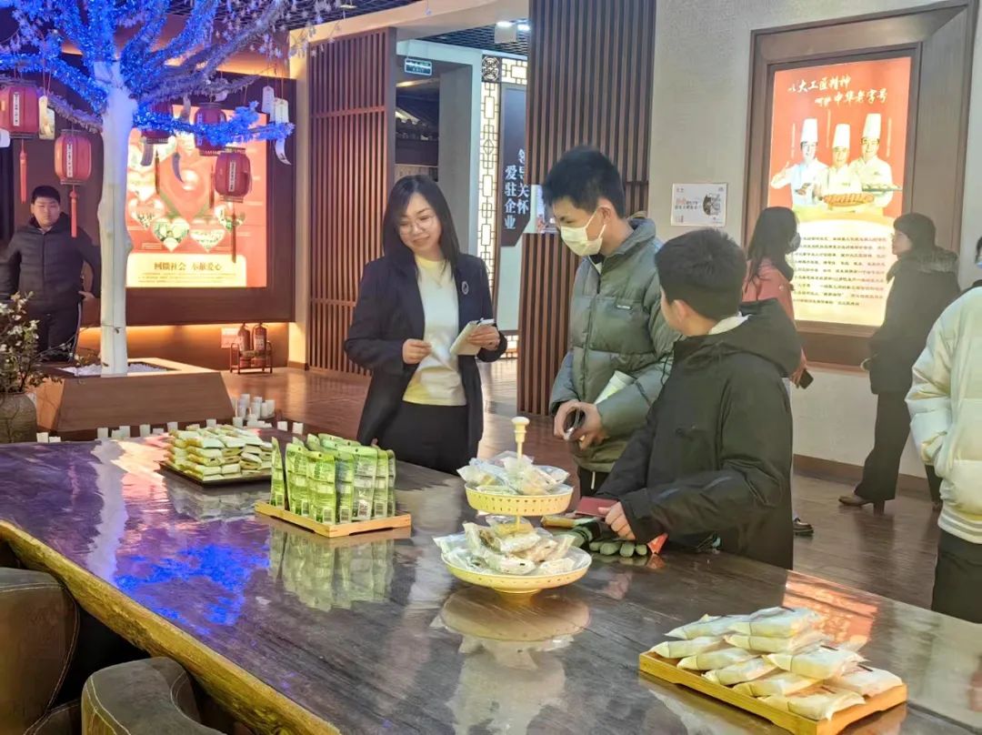 �ᶨ�Ļ��Ը� �����л�������ͳ